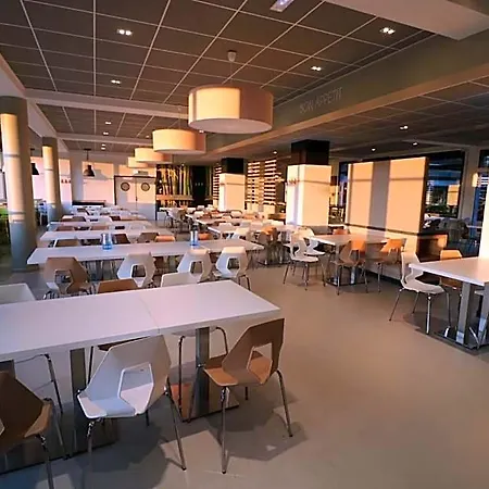 Ethic Etapes Accueil 24h24 Et Parking Gratuit Hotell Dijon
