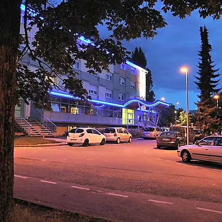Hotell Ethic Etapes Accueil 24h24 Et Parking Gratuit