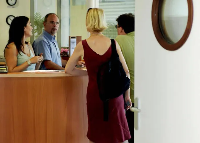 Hotel Ethic Etapes Accueil 24h24 Et Parking Gratuit Dijon